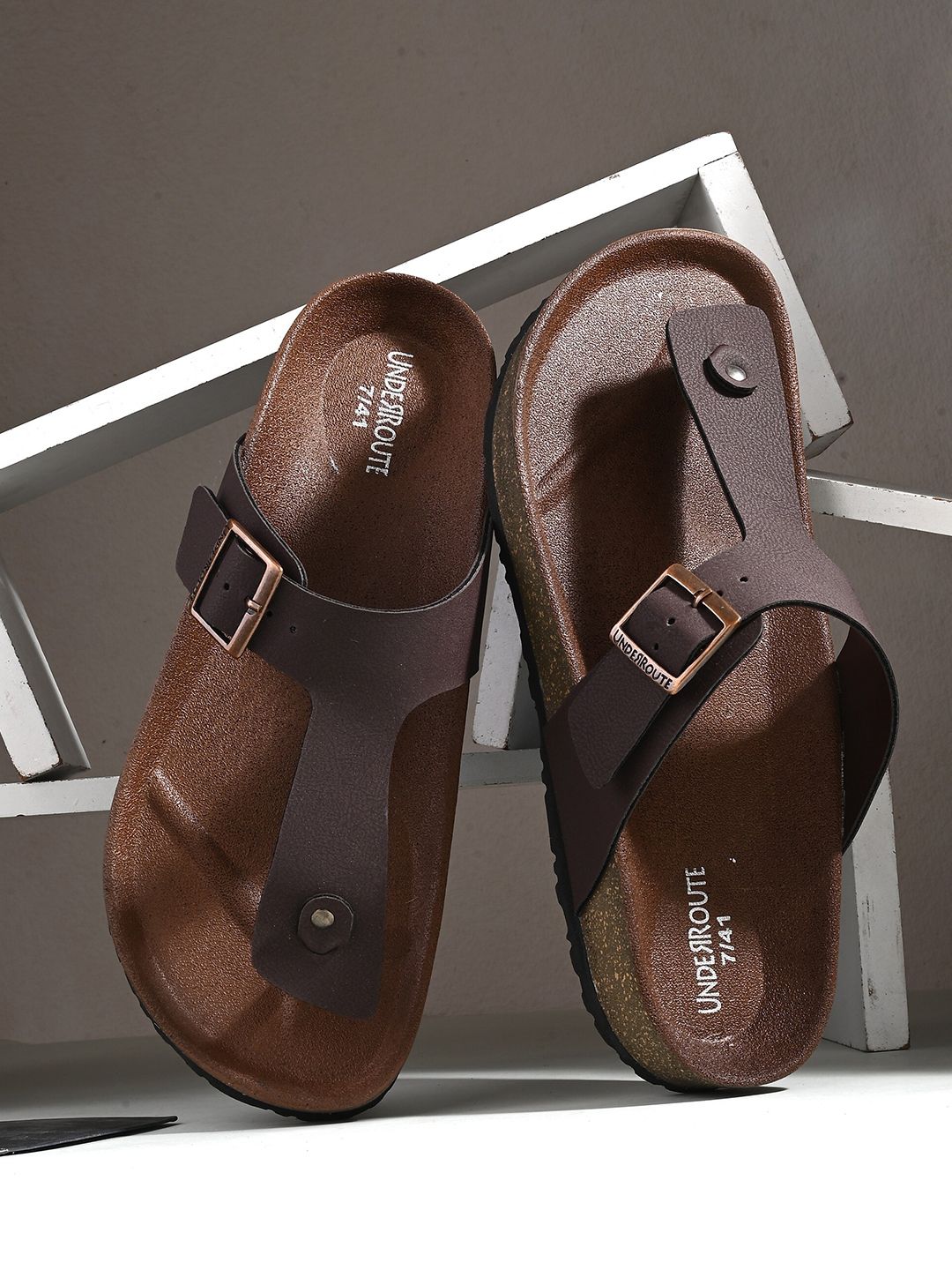 UNDERROUTE Men Open Toe Comfort Sandals With Buckle Detail