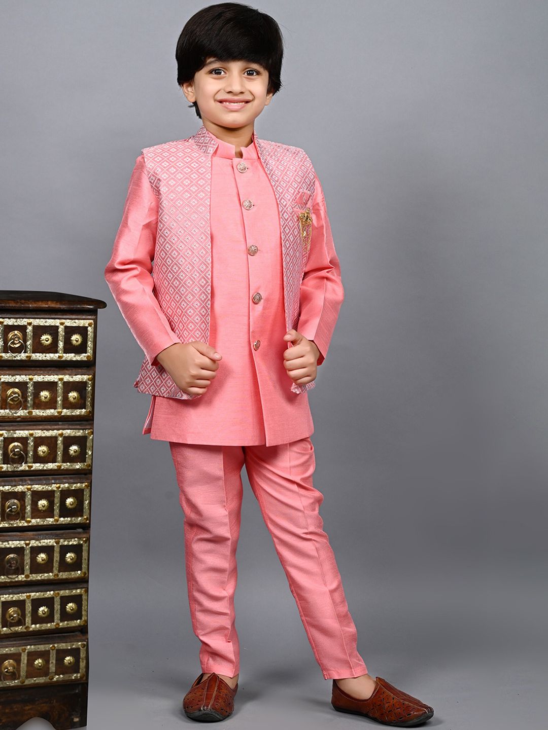 ahhaaaa Boys Embroidered Sherwani Set Offers & Cashback