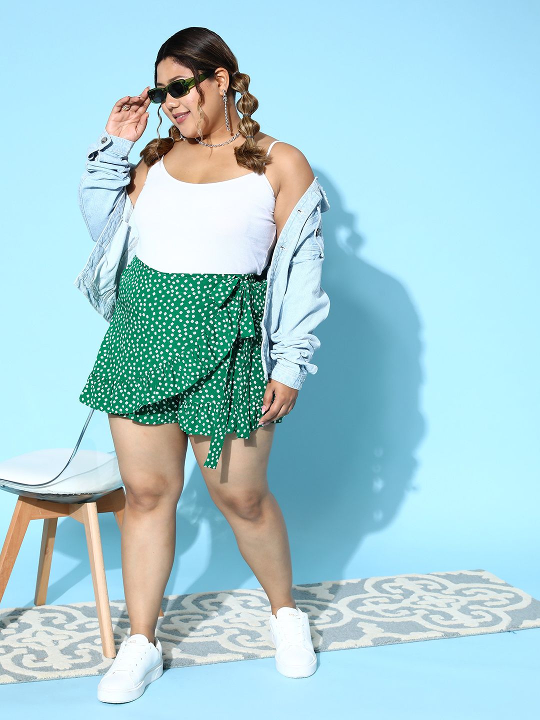 Berrylush Curve Women Plus Size Floral Printed High-Rise Shorts Price in India