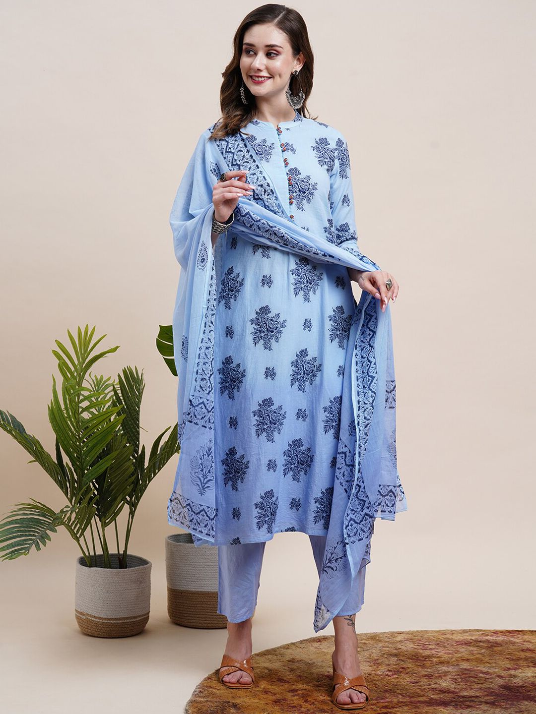 FASHOR Floral Printed Straight Kurta & Trousers & With Dupatta Price in India