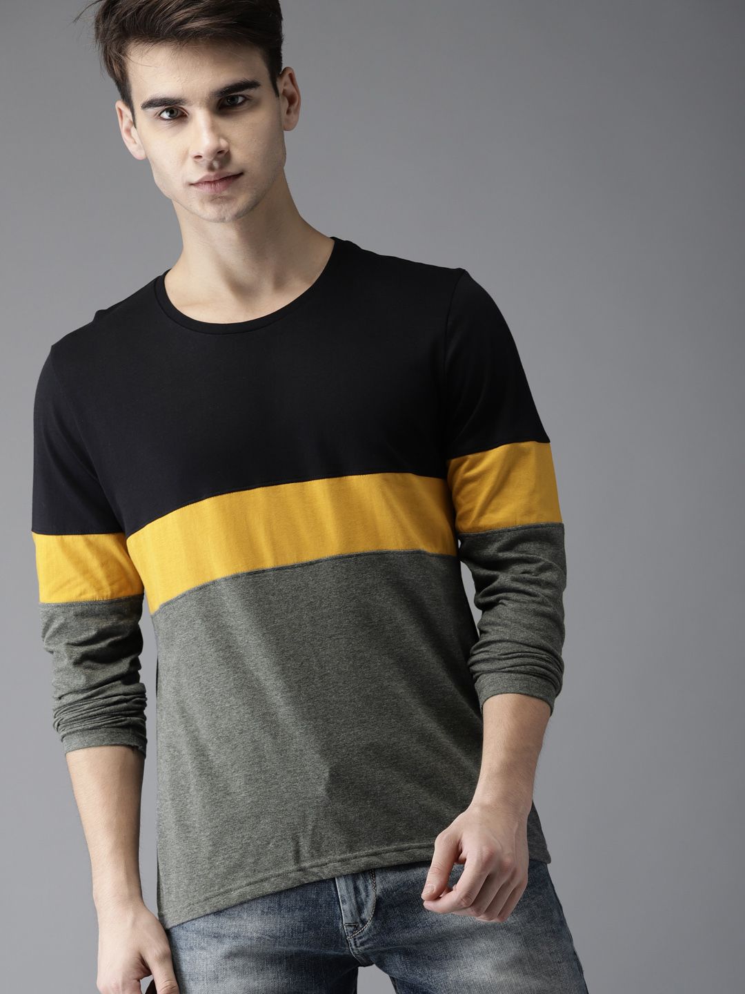 HERE&NOW Men Black & Grey Colourblocked Round Neck T-shirt