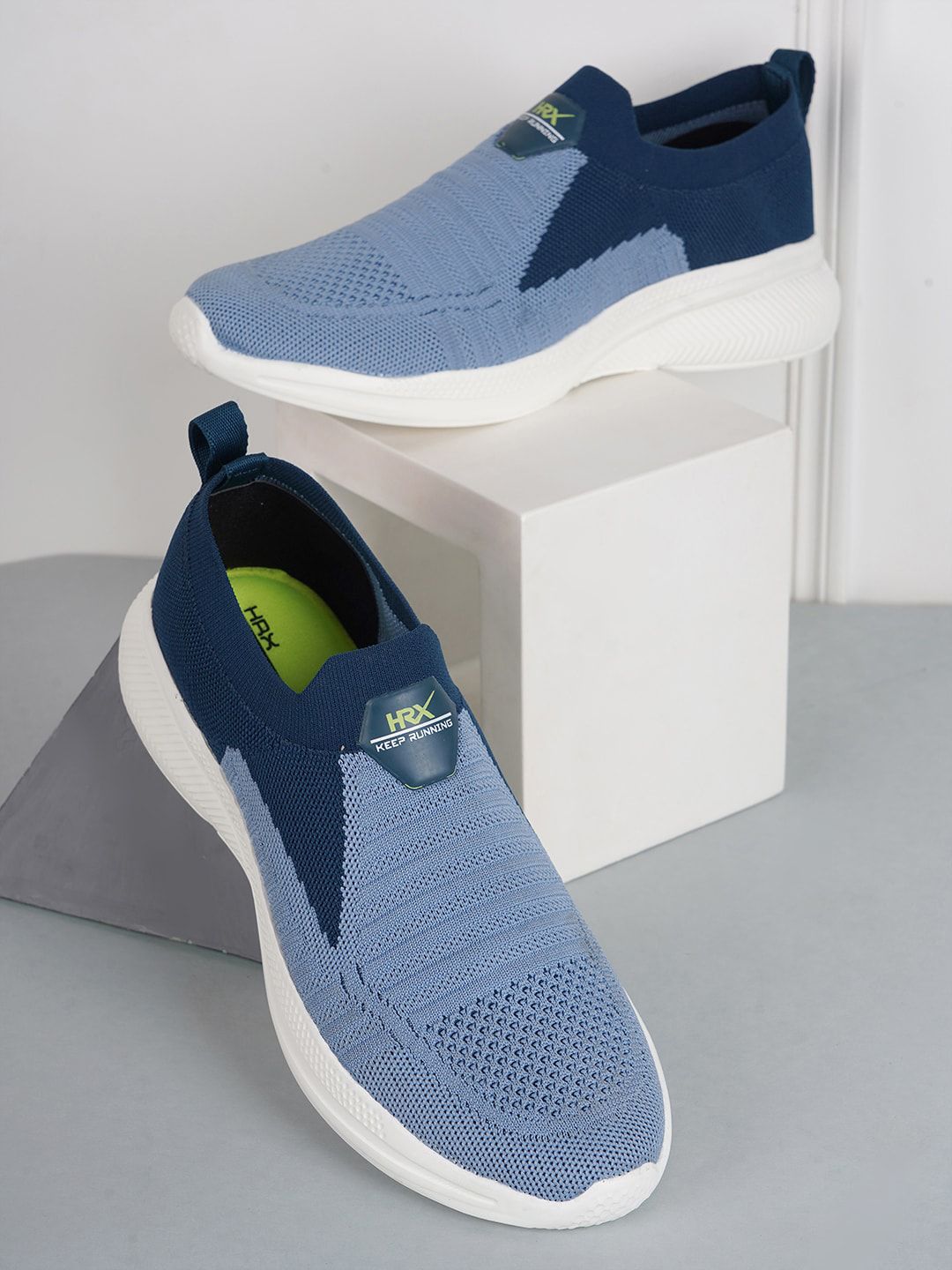 HRX by Hrithik Roshan Men Blue Colourblocked Contrast Sole Slip On Sneakers