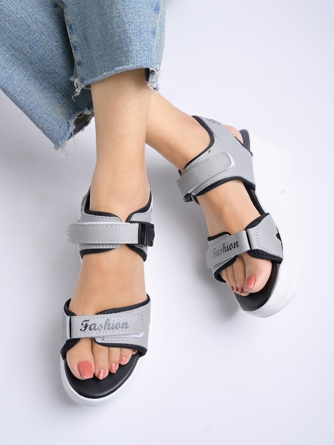 Shoetopia Printed Open Toe Wedges With Velcro Closure