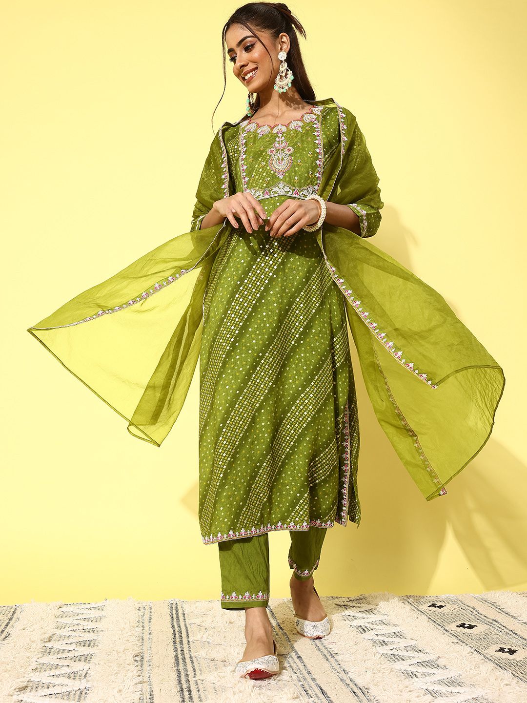 Sangria Women Floral Yoke Design Regular Sequinned Kurta with Trousers & With Dupatta