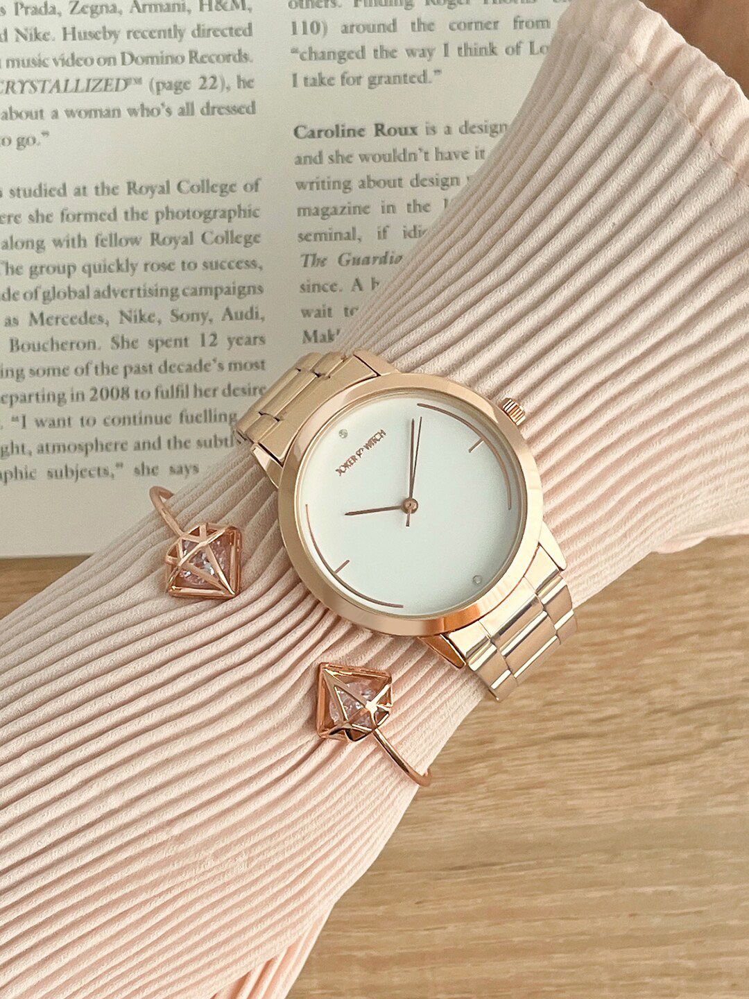 JOKER & WITCH Auriga Women Watch With Bracelet Stack JWBS860