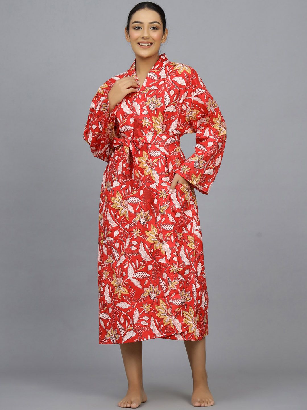HANDICRAFT PALACE Red & White Printed Pure Cotton Bath Robe
