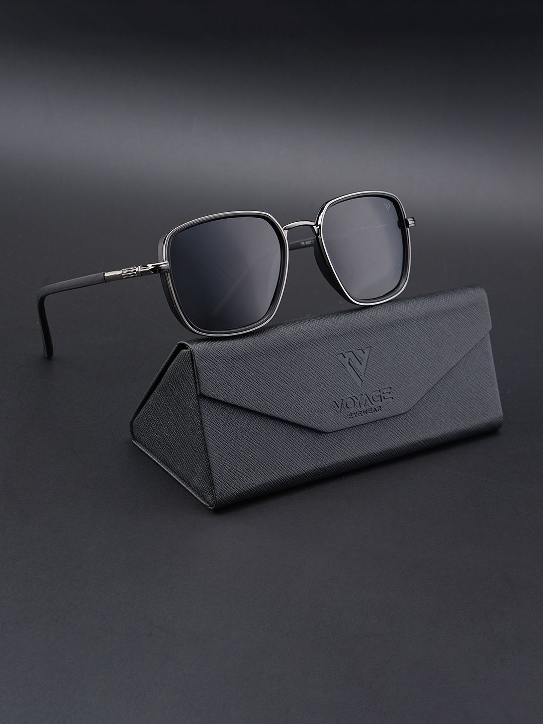 Voyage Unisex Black Lens & Gunmetal-Toned Square Sunglasses with Polarised and UV Protected Lens