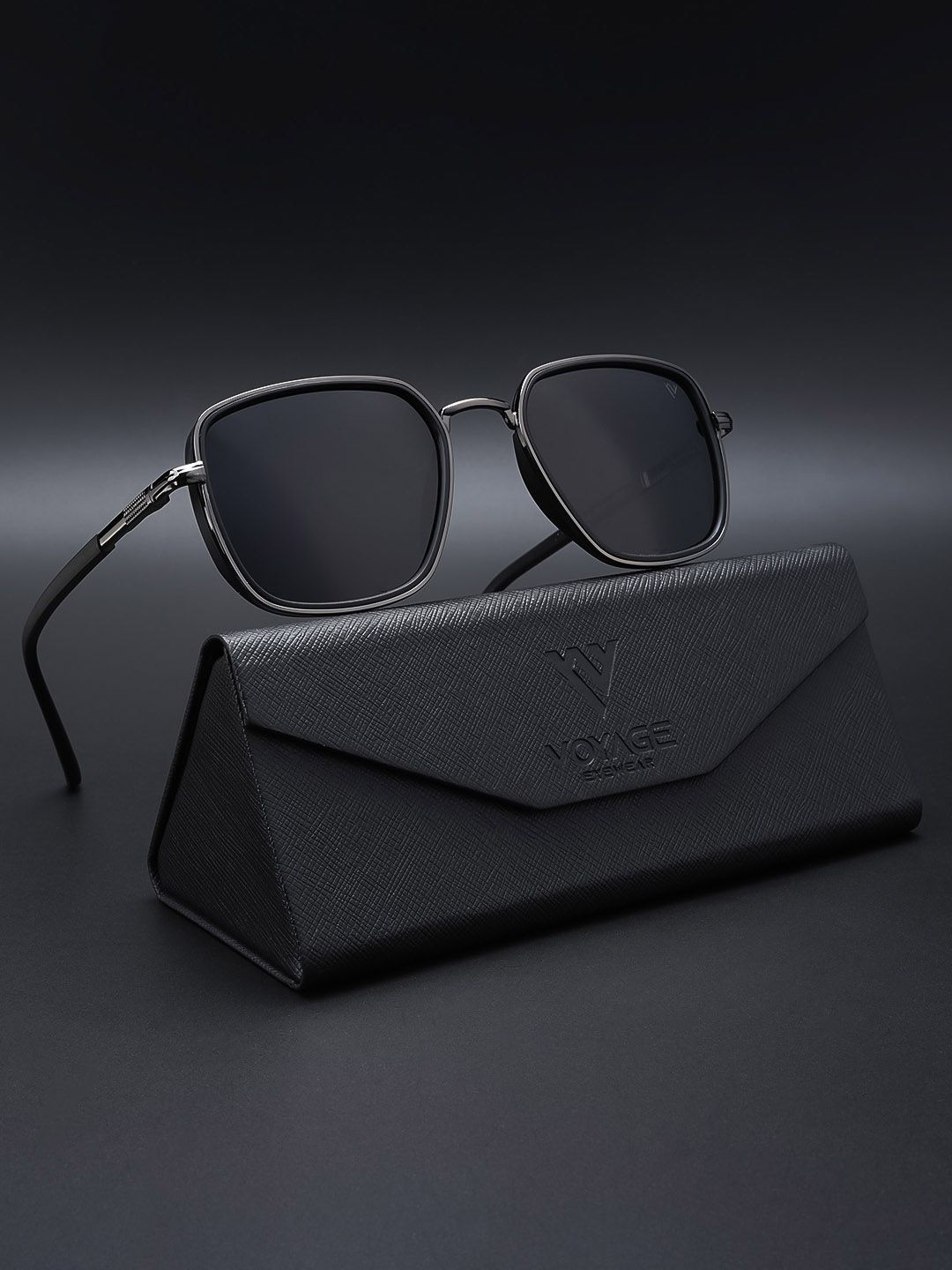 Voyage Unisex Square Polarised and UV Protected Lens Sunglasses