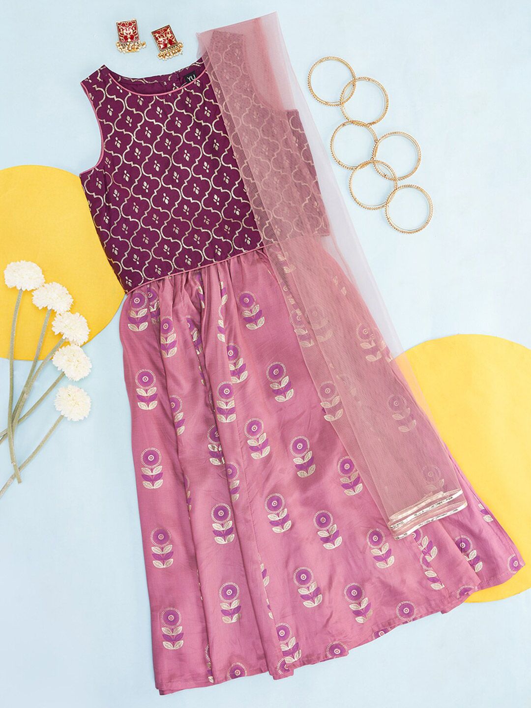 YU by Pantaloons Girls Pink & White Printed Ready to Wear Lehenga & Blouse With Dupatta Price in India