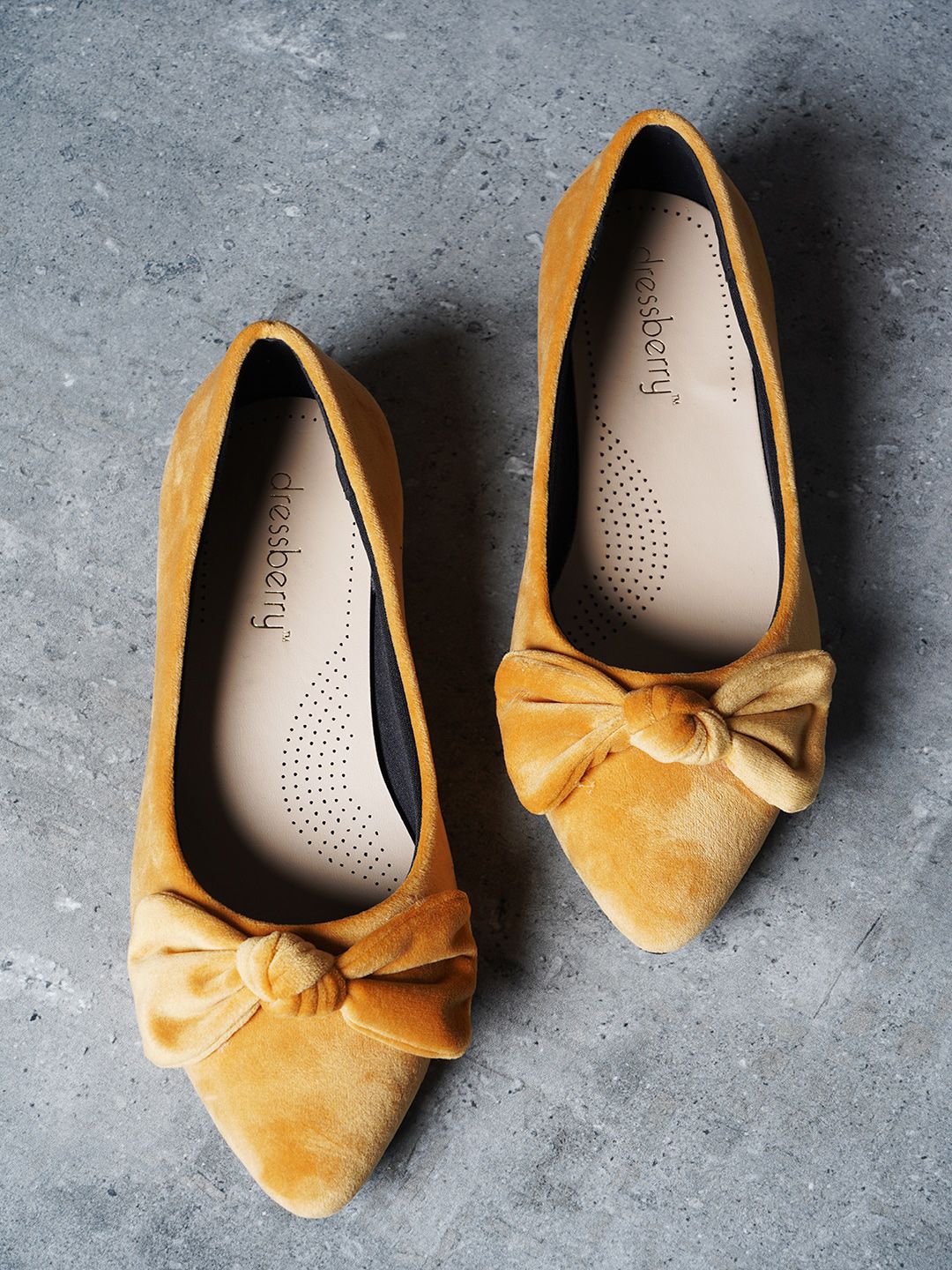 DressBerry Yellow Bow Detailed Pointed Toe Ballerinas