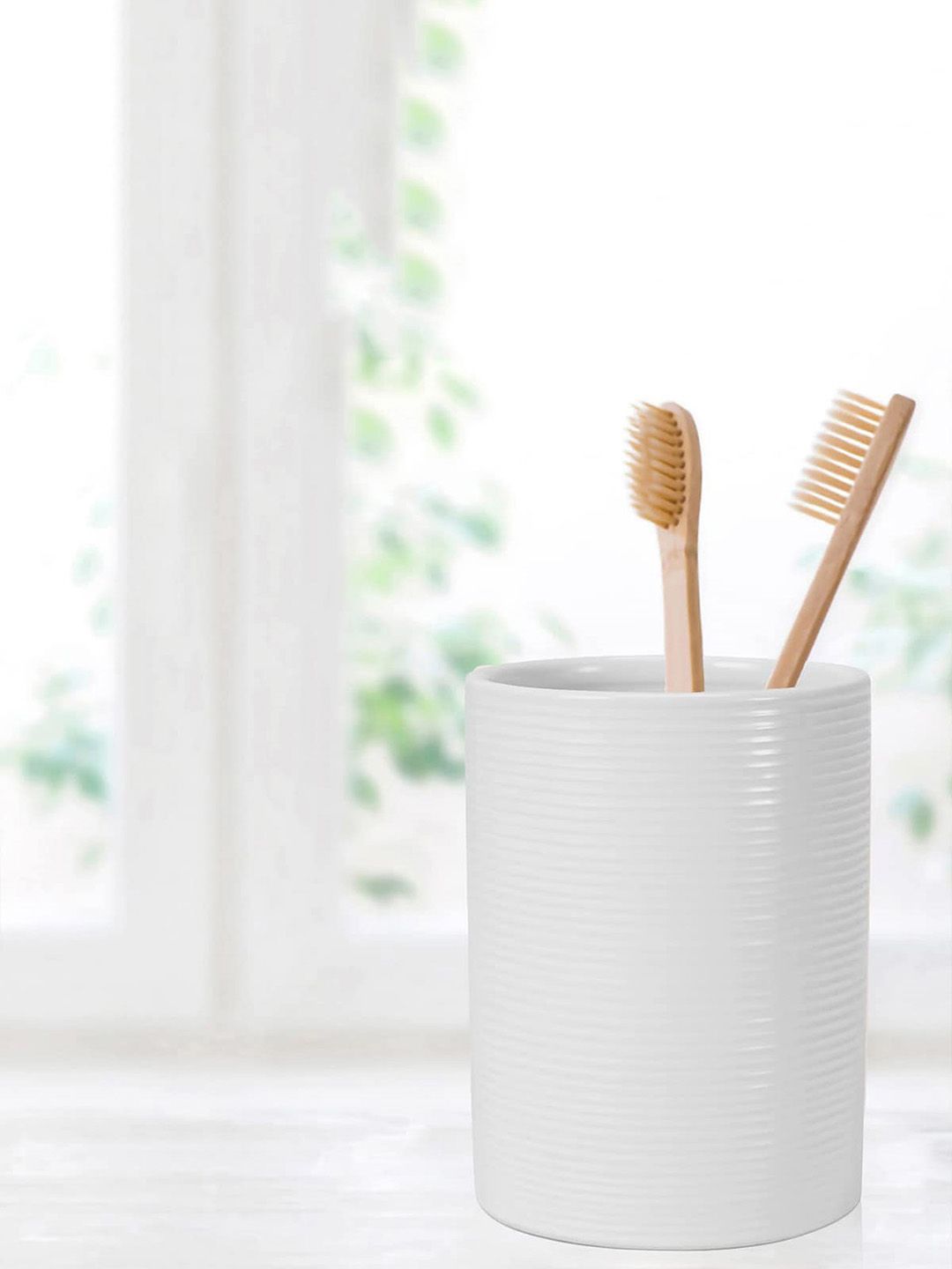 Anko White Ribbed Toothbrush Holder