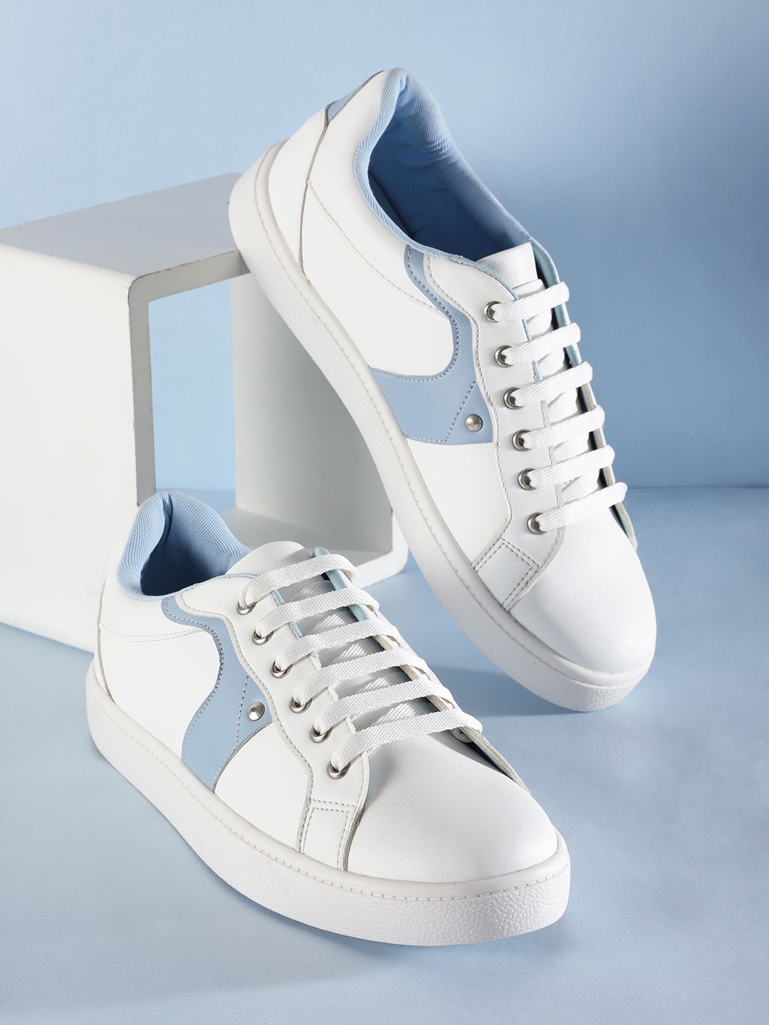 Mast & Harbour Women Striped Sneakers