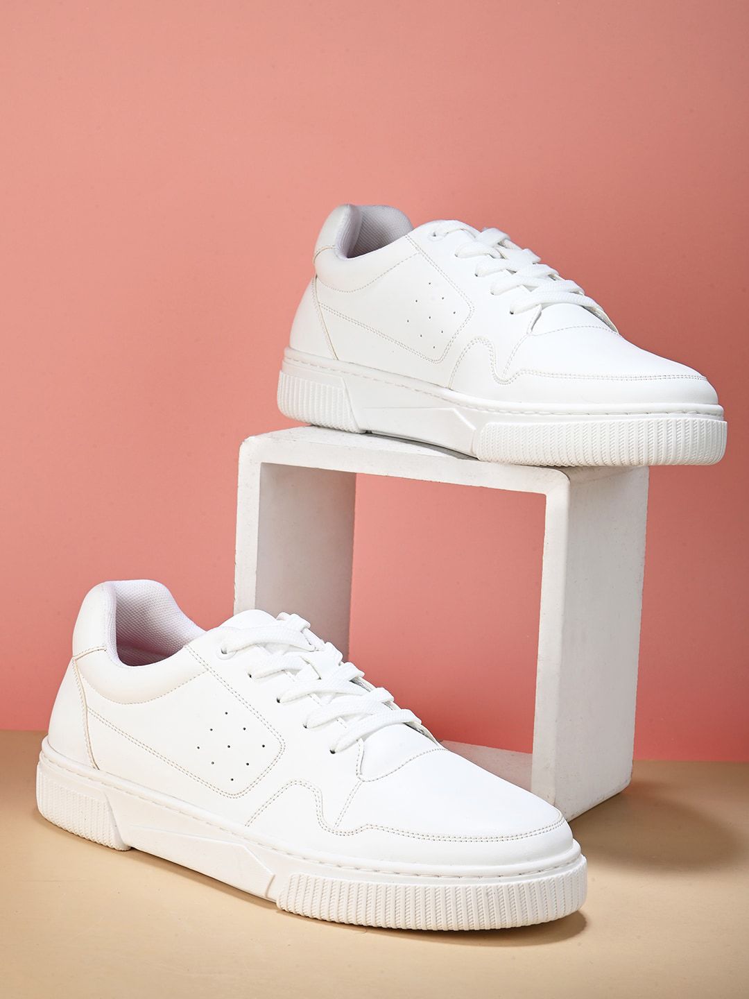 HRX by Hrithik Roshan Women White Perforated Lightweight Sneakers