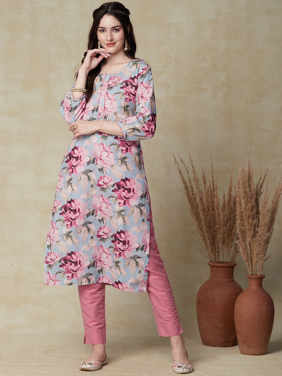FASHOR Floral Embroidered Kurta Price in India