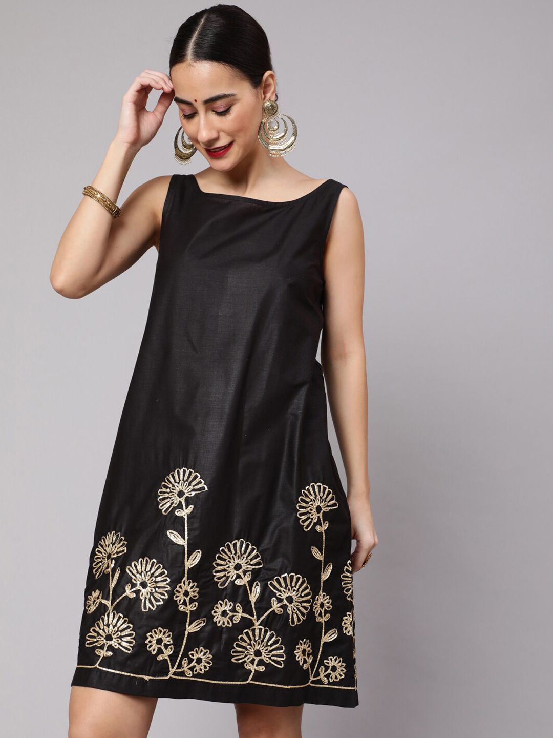 AKS Round Neck Floral Printed Gotta Patti Detail A-Line Cotton Knee Length Dress Price in India