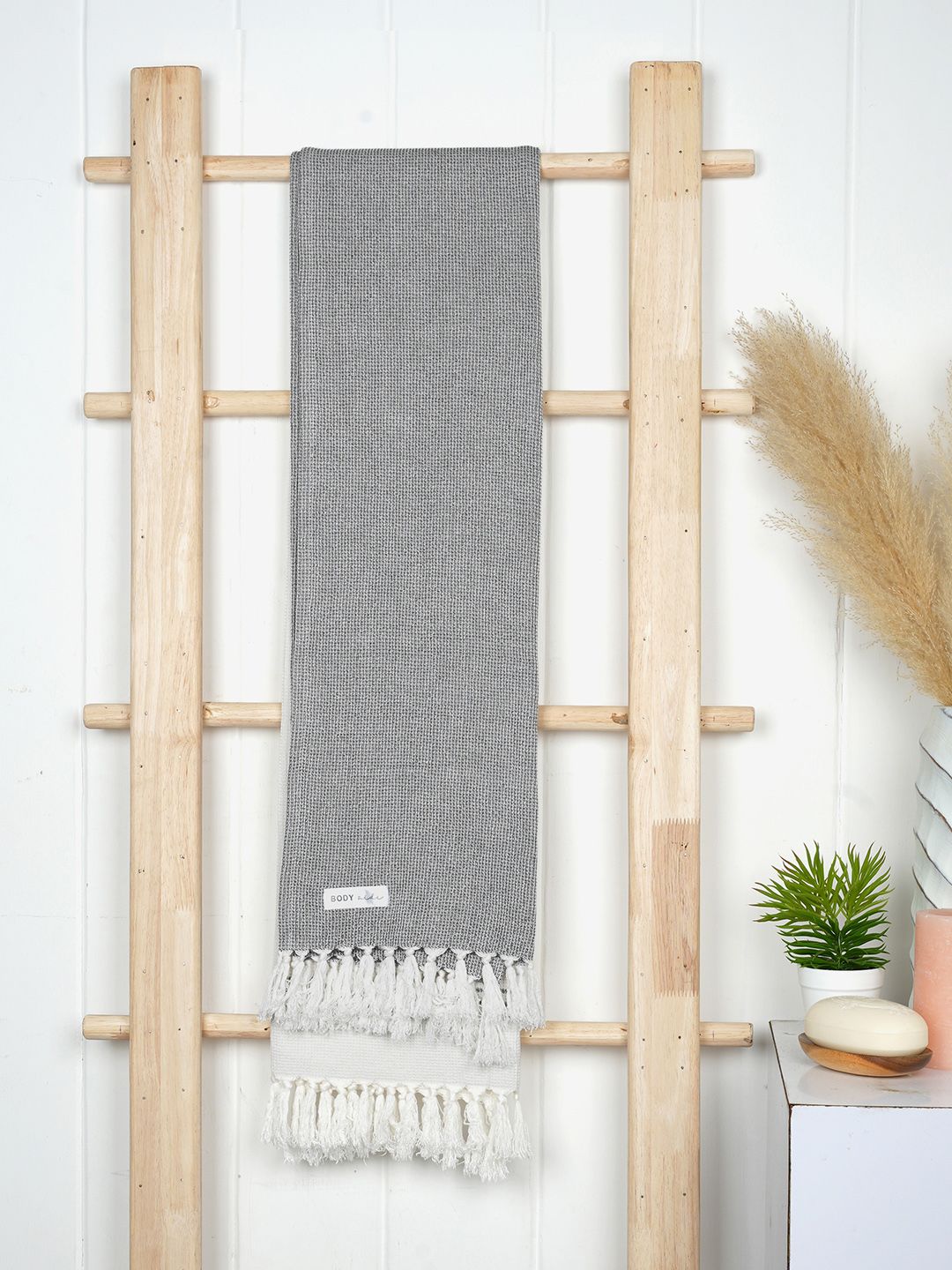 Doctor Towels Charcoal Bamboo Waffle Bath Towel