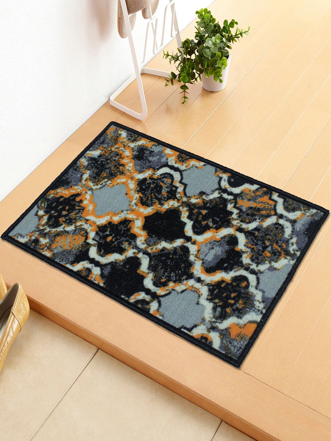 Story@home Grey & Black Geometric Printed Anti-Skid Doormat
