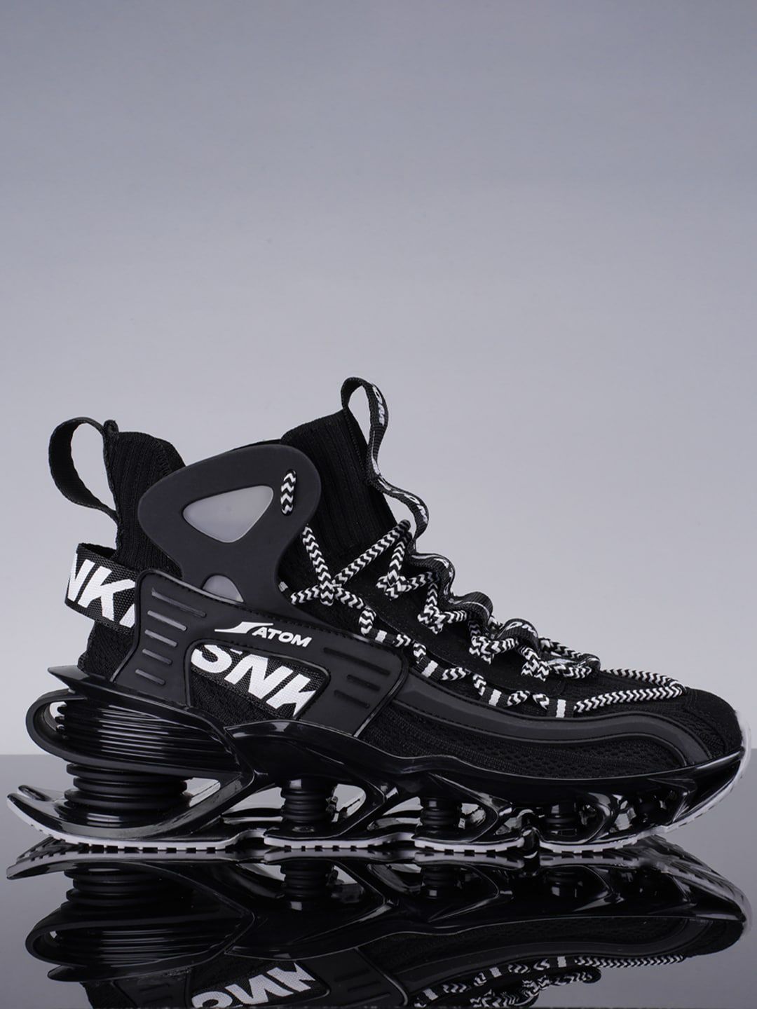 Atom Men Alpha Predator Sneakers