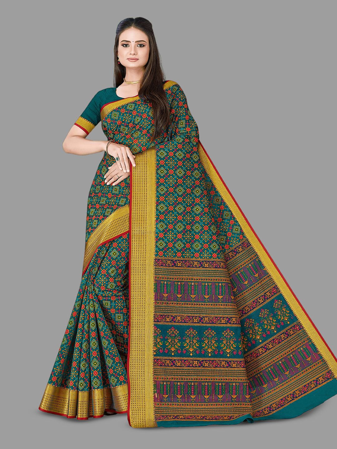 HASRI Geometric Printed Zari Gadwal Saree