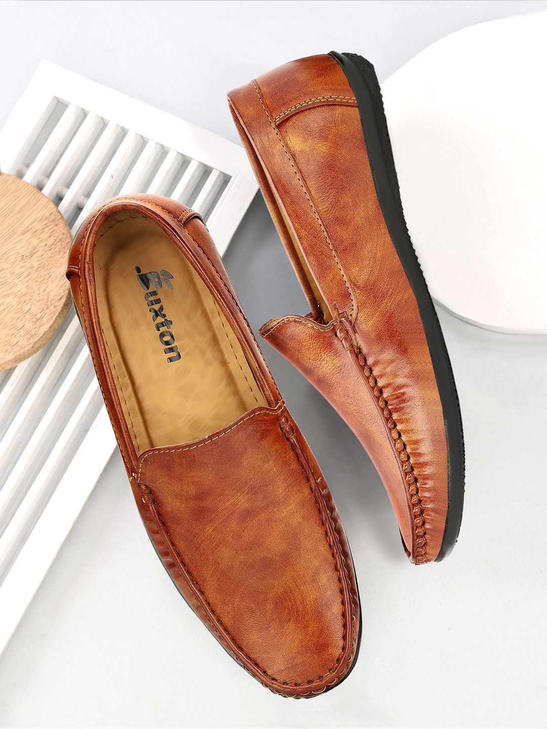 Buxton Men Slip-On Loafers