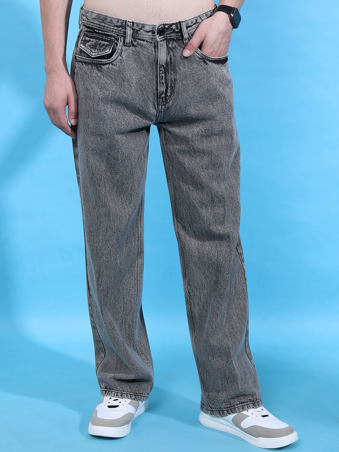 HIGHLANDER Men Grey Straight Fit Mid-Rise Clean Look Jeans