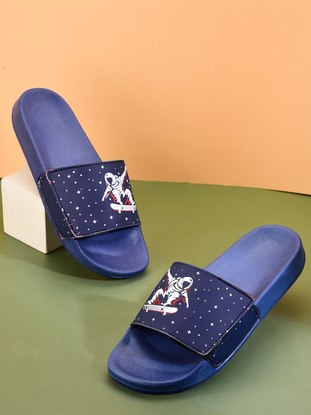 Greentech Men Printed Rubber Sliders With Velcro Closure