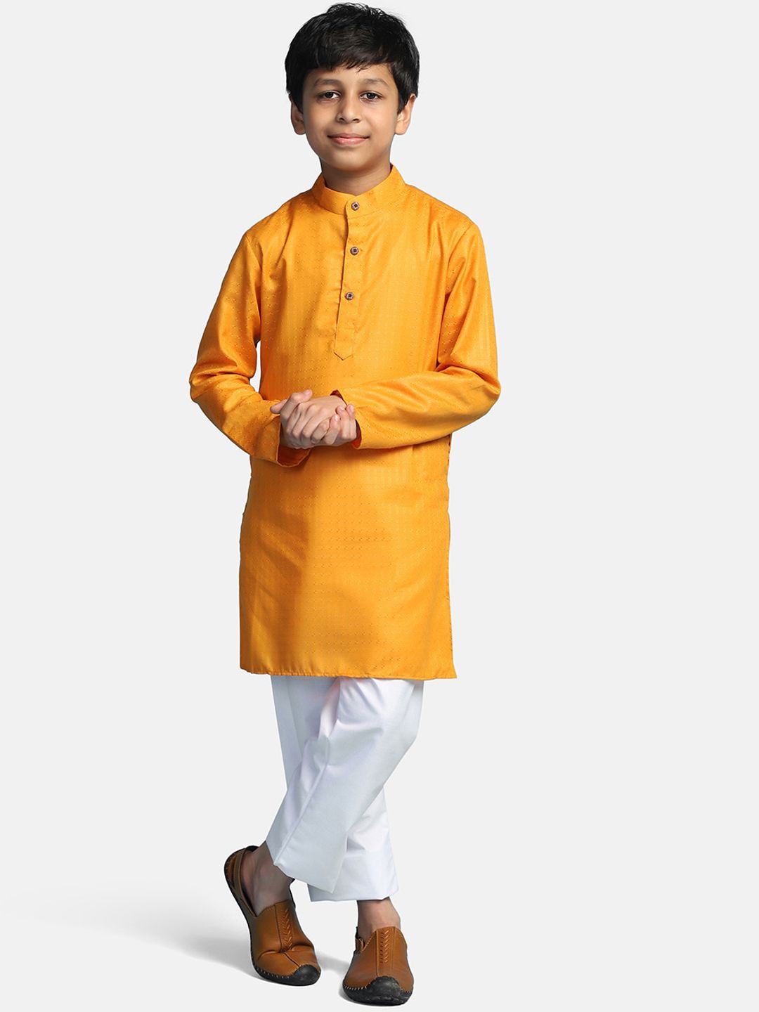 TAHVO Boys Mandarin Collar Regular Kurta With Pyjamas
