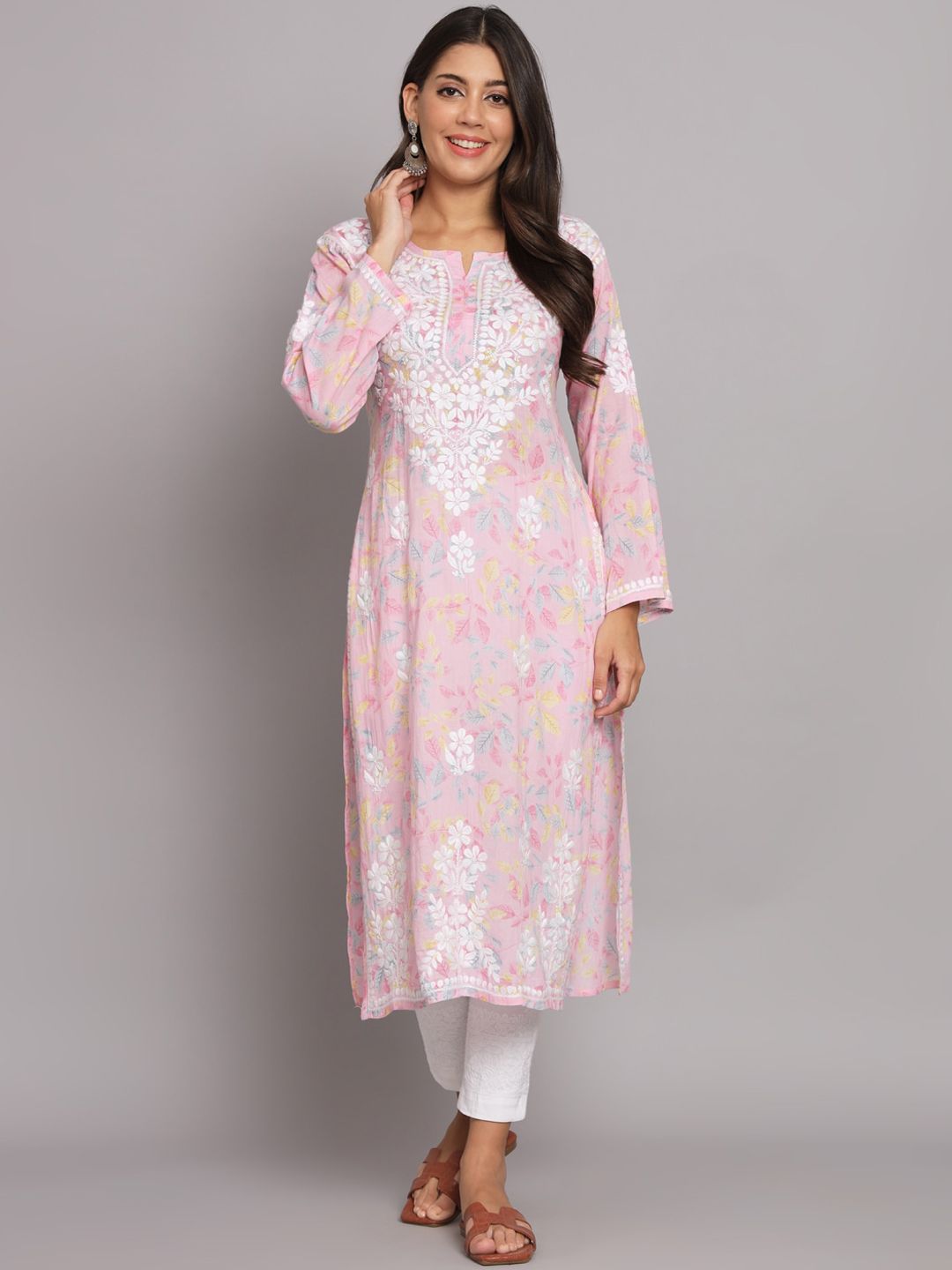 PARAMOUNT CHIKAN Women Pink Floral Printed Flared Sleeves Thread Work Floral Kurta