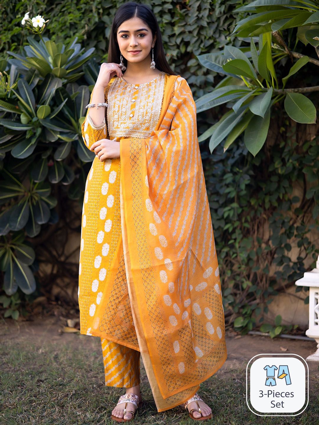 misbis Women Yellow Printed Regular Gotta Patti Pure Cotton Kurta with Pyjamas & With Dupatta