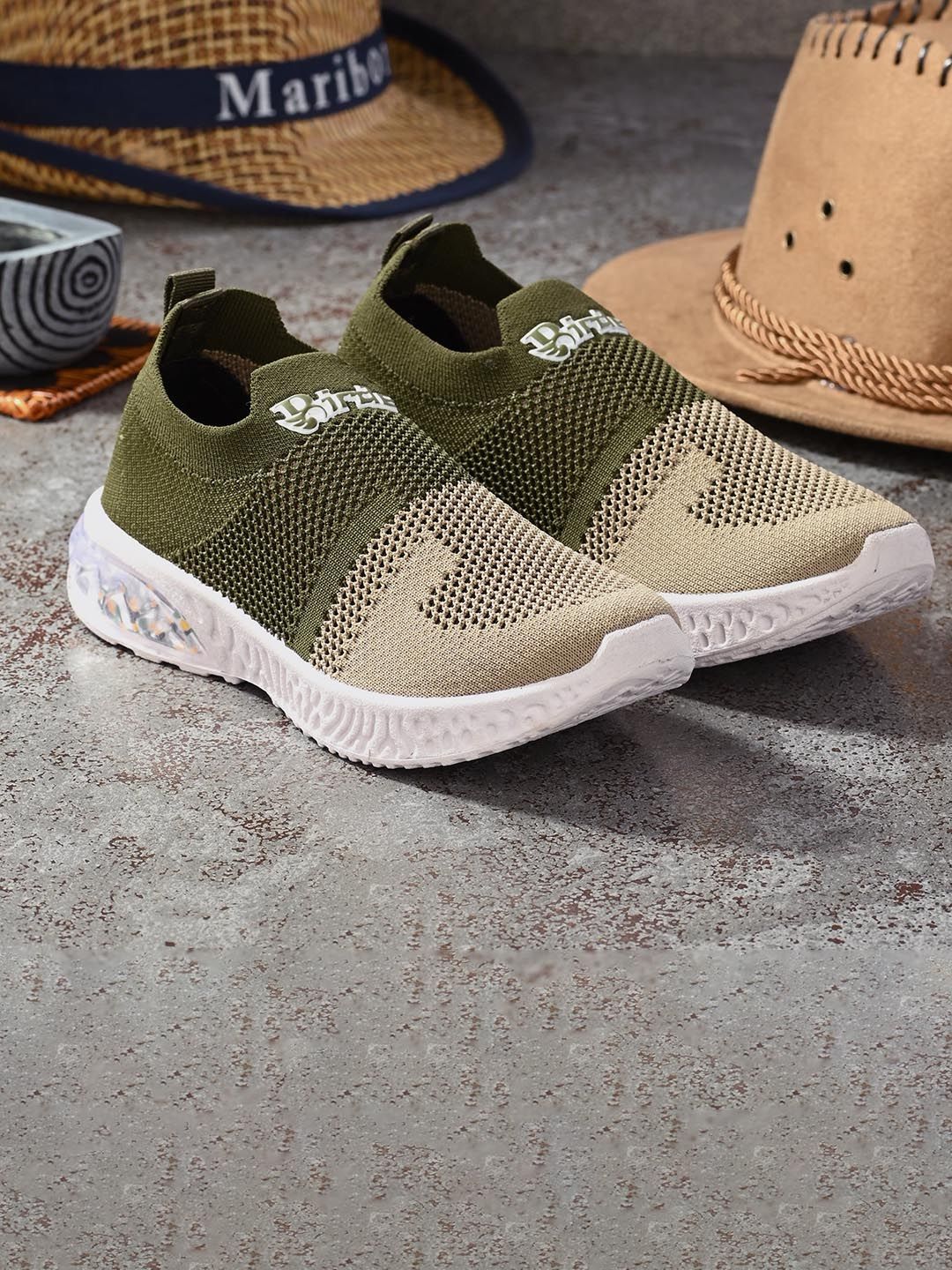 BIRDE Boys Textured Slip-On Lightweight Sneakers