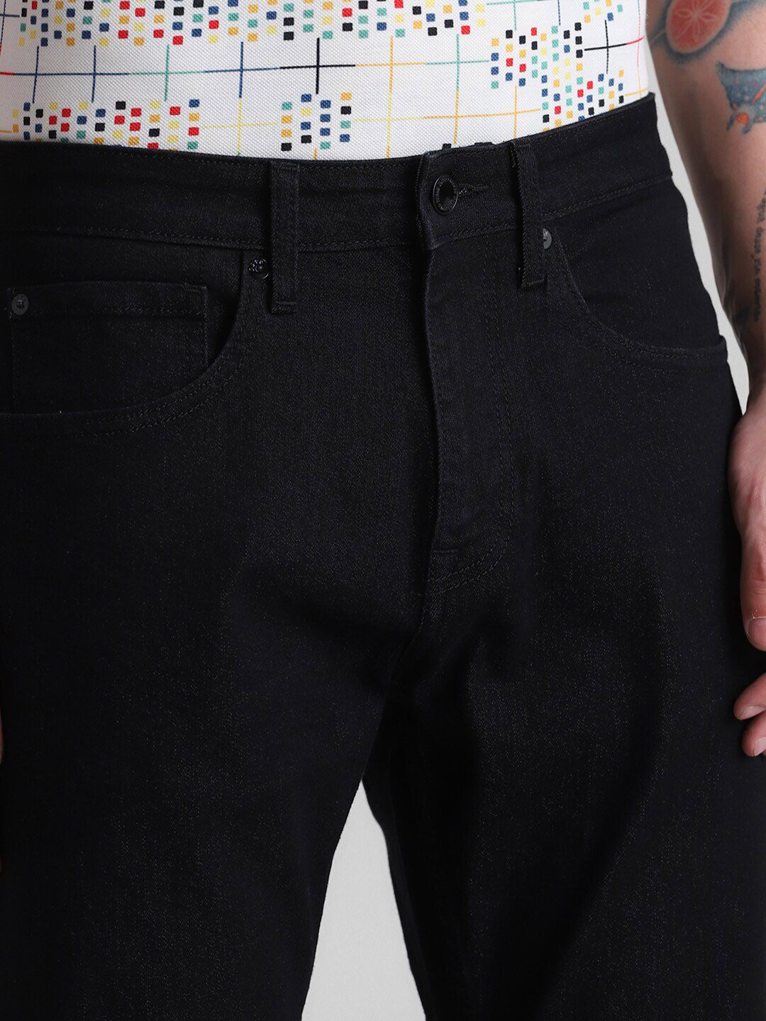 Mid Rise Bootcut Clean Look Stretchable Jeans