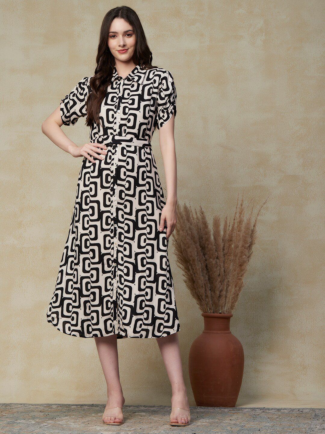 FASHOR Off White Abstract Printed Shirt Collar A-Line Midi Dress