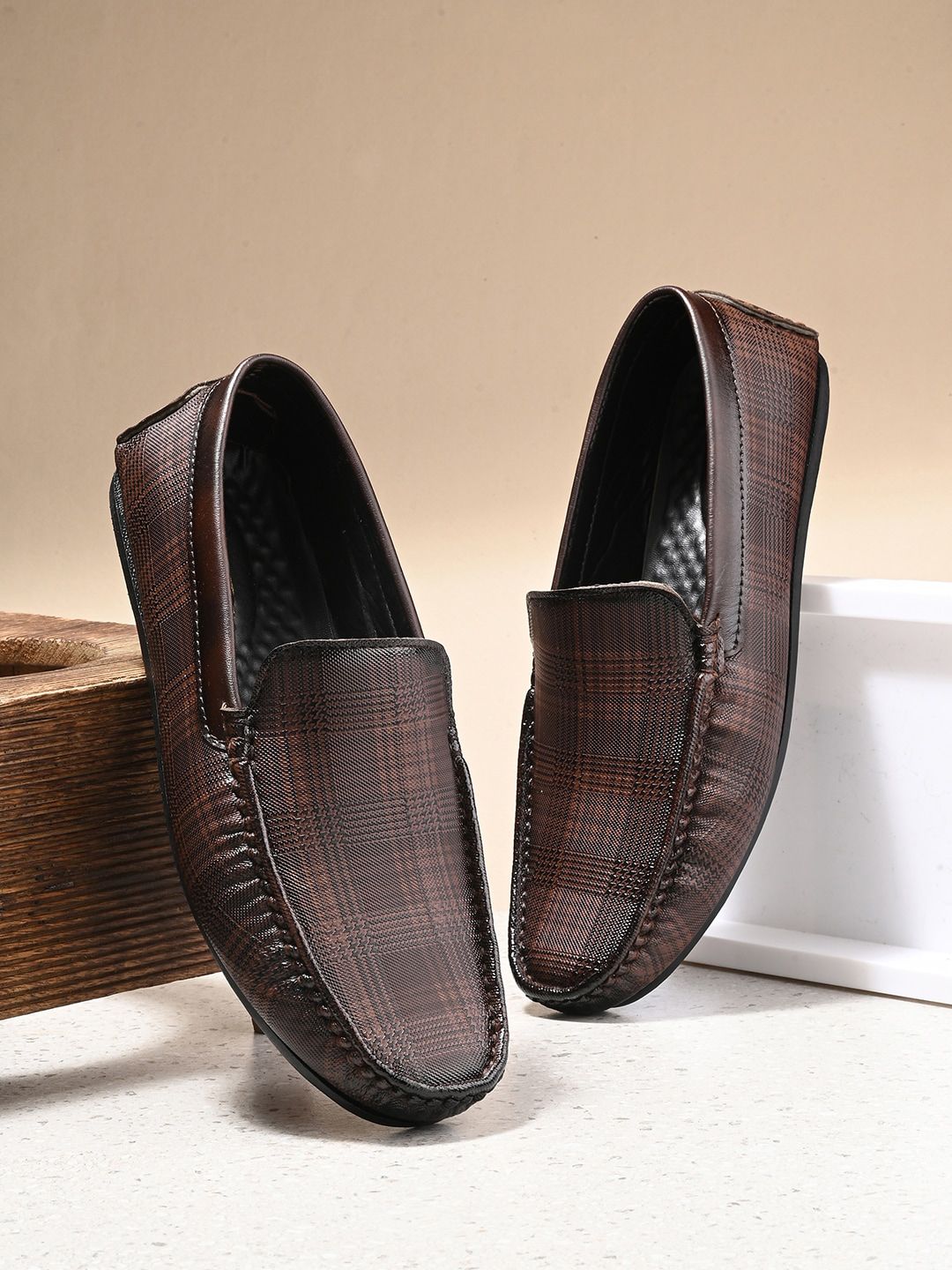 The Roadster Lifestyle Co. Men Blown Checked Loafers