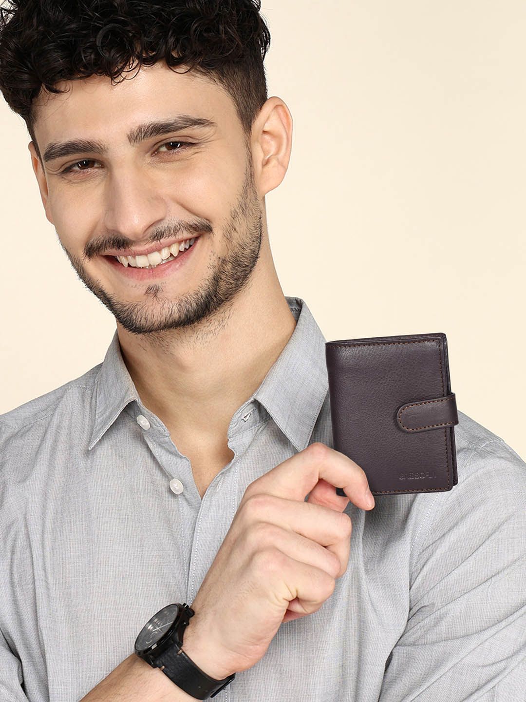 Sassora Unisex Textured Leather RFID Two Fold Wallet
