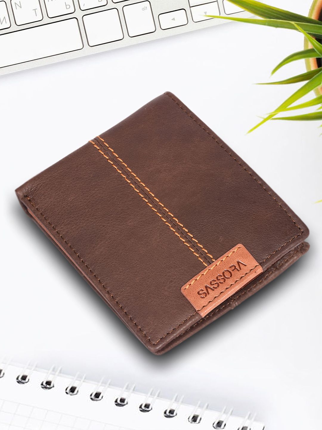 Sassora Unisex Textured Leather Two Fold Wallet