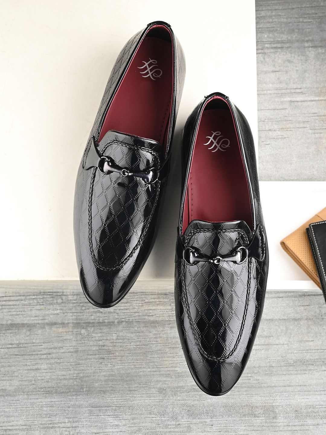 House of Pataudi Men Textured Leather Formal Loafers