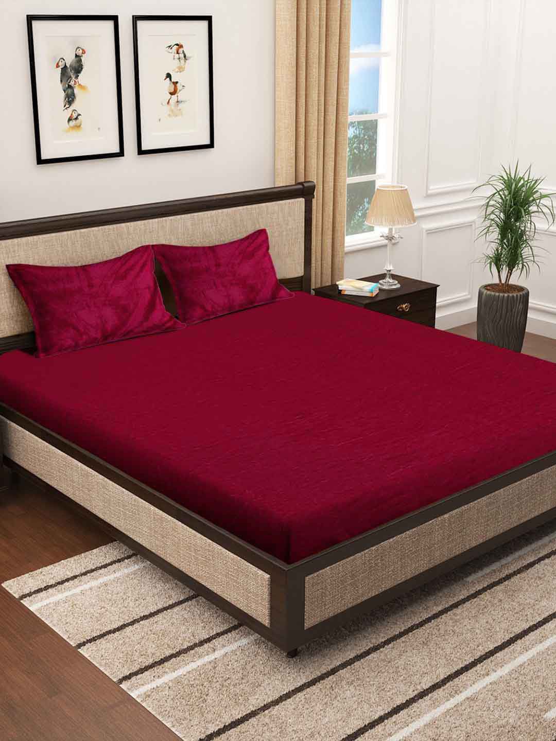 KLOTTHE Red Wool 300 TC King Bedsheet with 2 Pillow Covers-98 x 89 inches