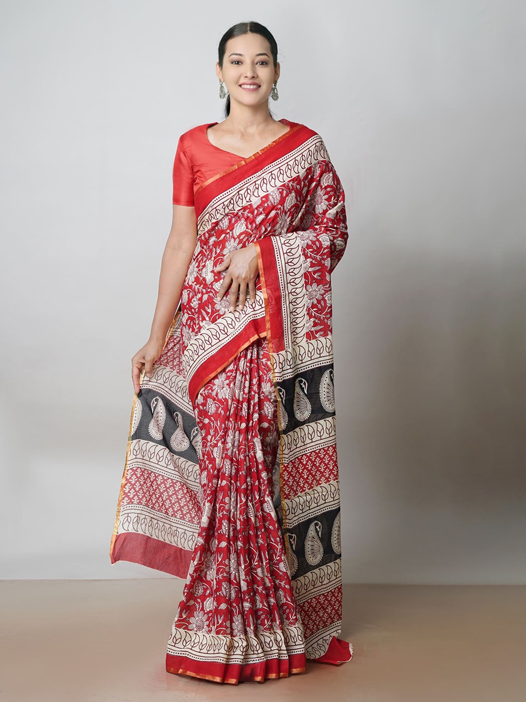 Unnati Silks Red & Black Ethnic Motifs Zari Pure Cotton Block Print Saree Price in India