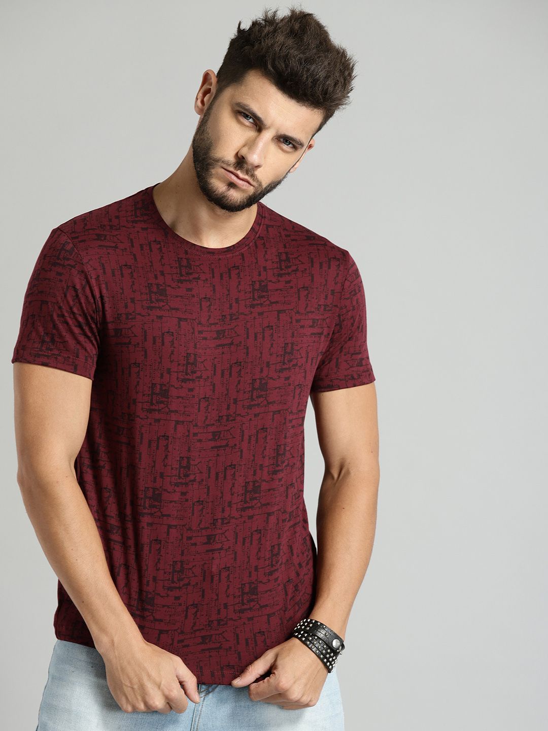 Roadster Men Maroon All-Over-Printed Round Neck T-shirt