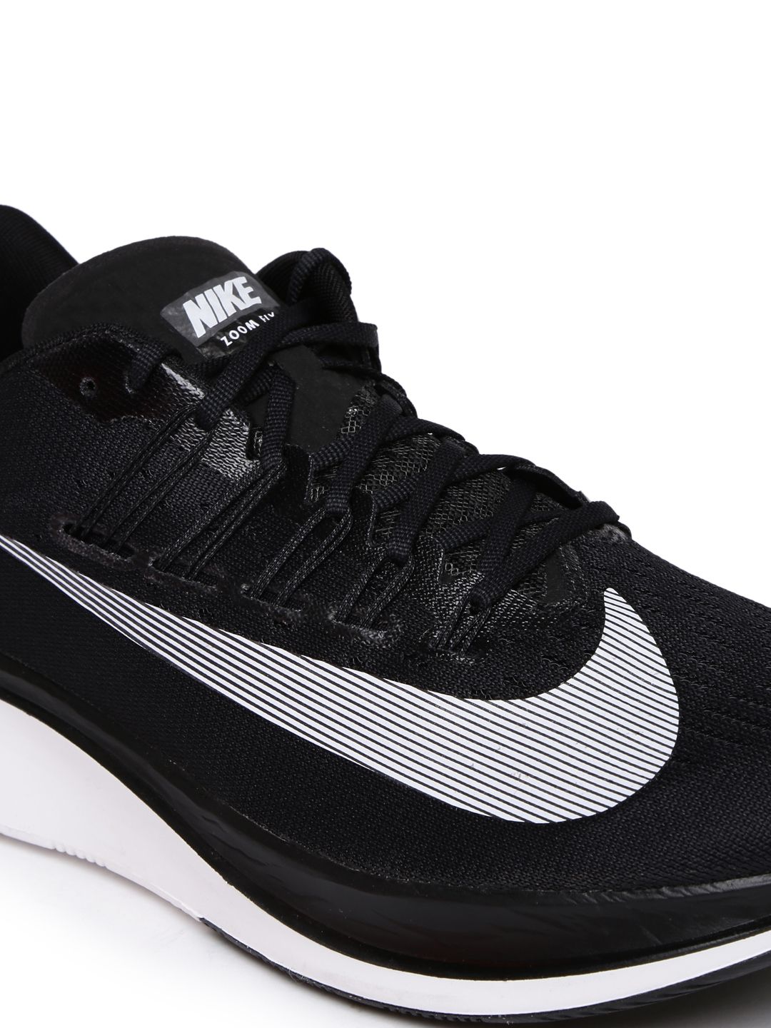 nike zoom fly pronation