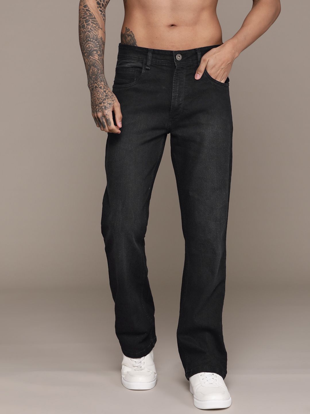 The Roadster Lifestyle Co. Men Bootcut Light Fade Stretchable Jeans