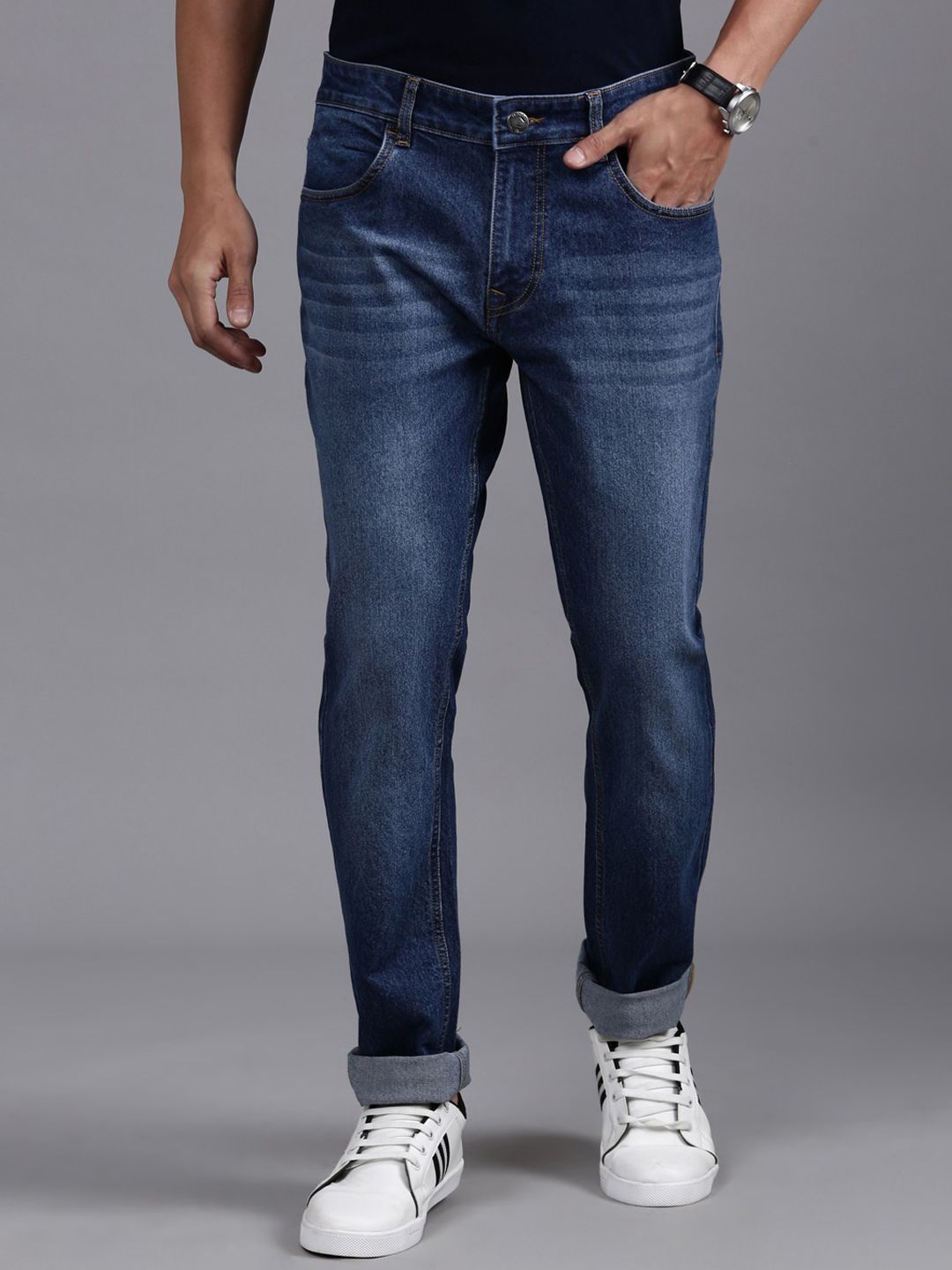 WROGN Men Slim Fit Light Fade Comfort Stretchable Clean Look Jeans