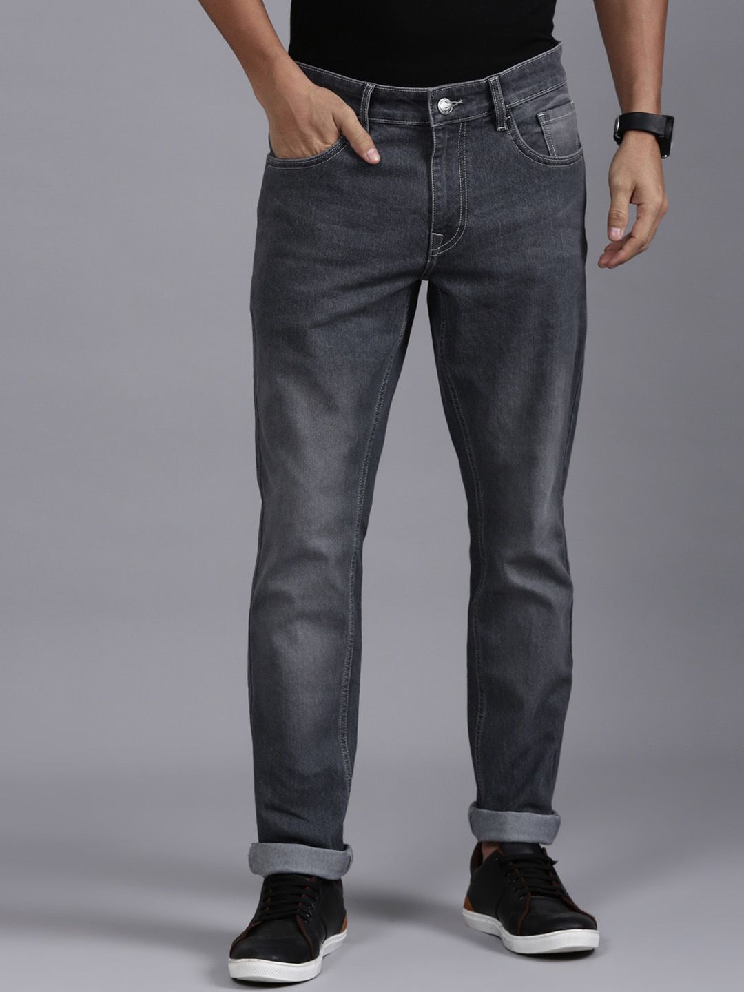 WROGN Men Slim Fit Mid-Rise Light Fade Clean Look Stretchable Jeans