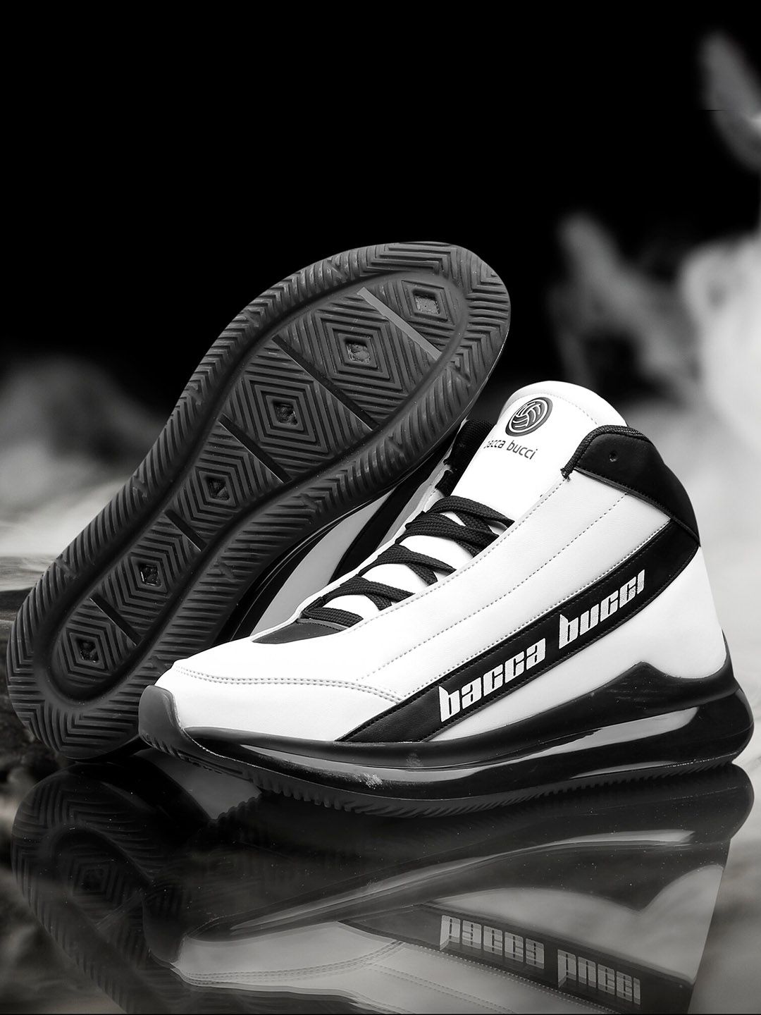 bacca bucci Men Mars 2.0 Classic Printed Sneakers