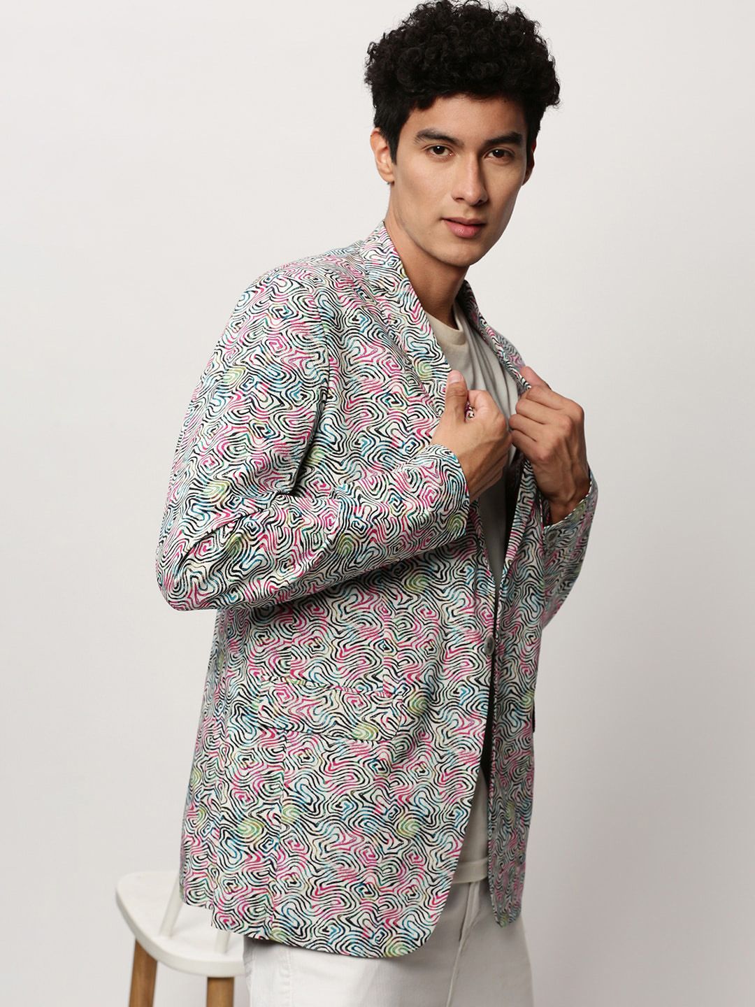 SHOWOFF Abstract Printed Slim-Fit Single-Breasted Cotton Blazer