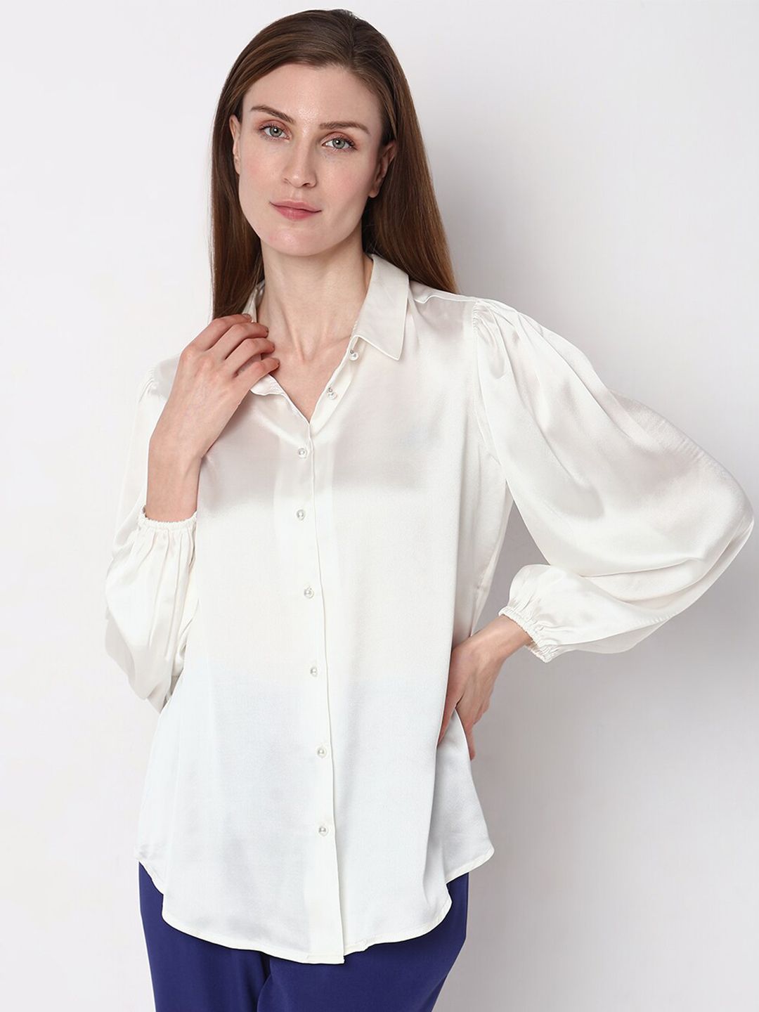 Vero Moda Spread Collar Opaque Cuffed Sleeves Casual Shirt