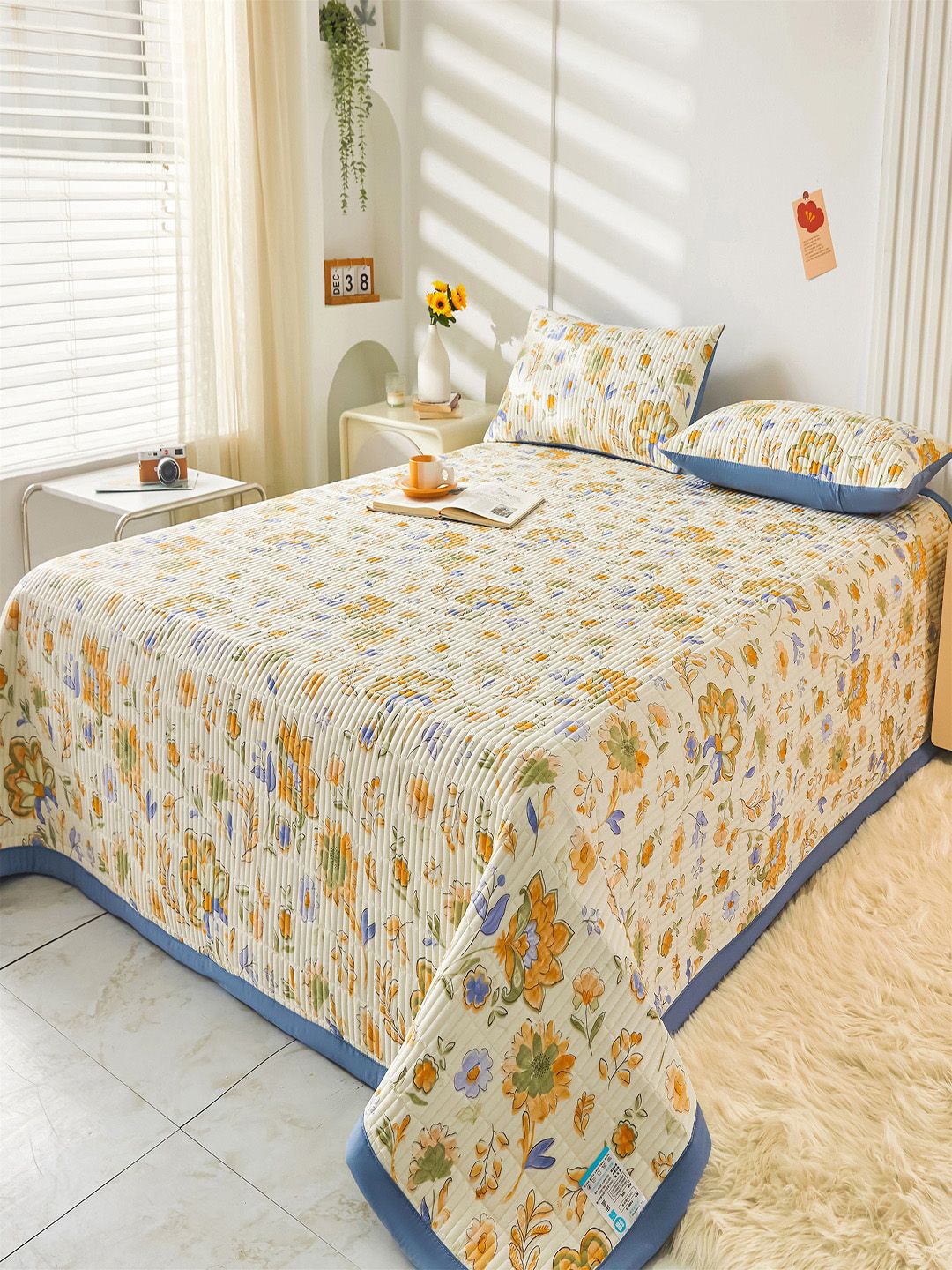 JC HOME Yellow & Blue Floral Printed Quilted Double King Bed Cover & 2 Pillow Covers