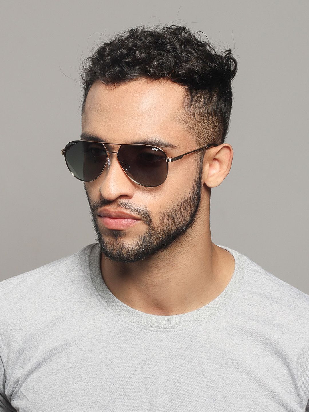IDEE Men Green Lens & Gold-Toned Aviator Sunglasses with UV Protected Lens
