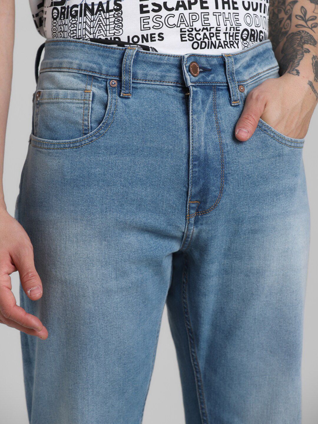 Bootcut Low-Rise Low Distress Light Fade Stretchable Jeans