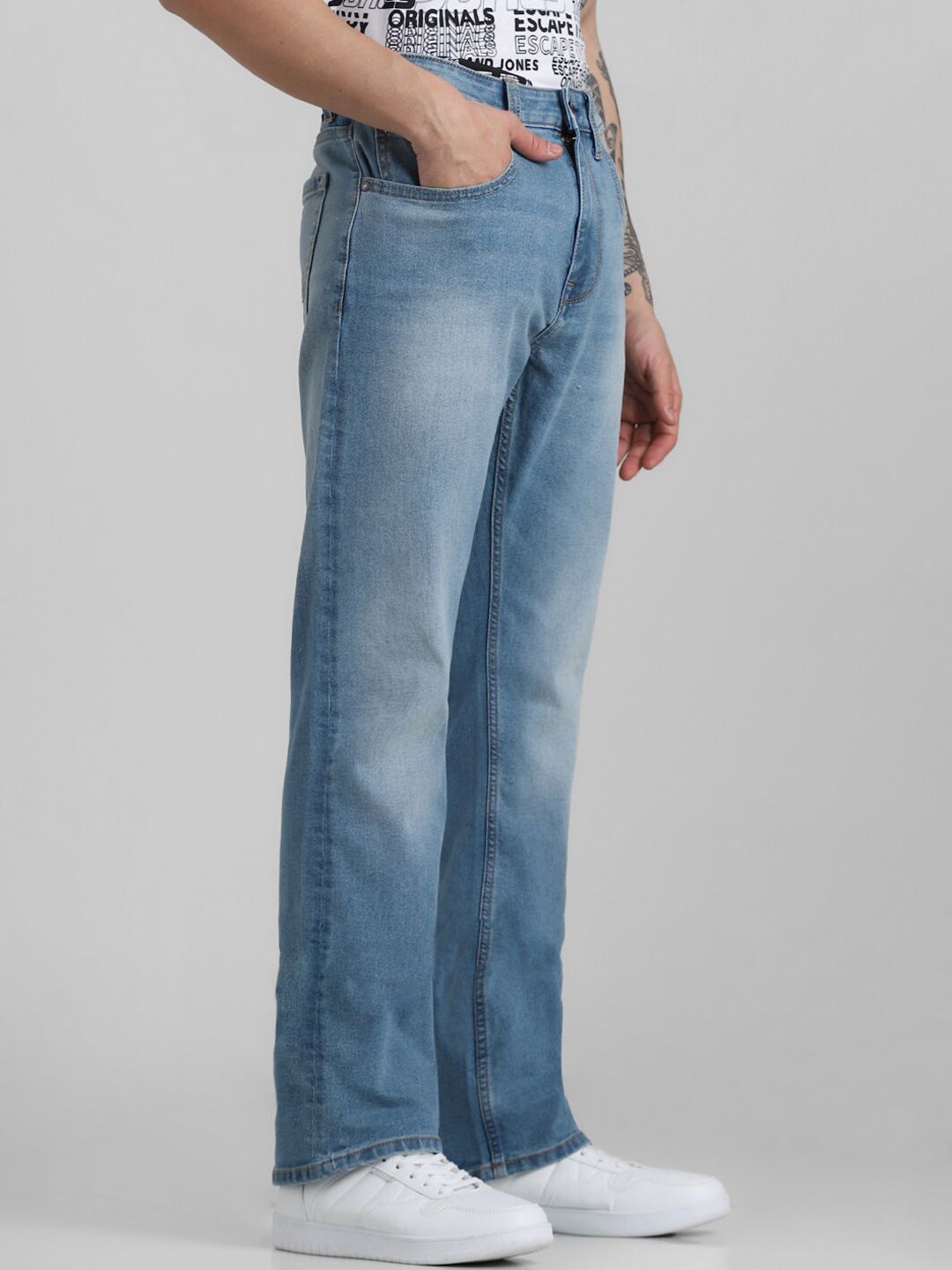 Bootcut Low-Rise Low Distress Light Fade Stretchable Jeans